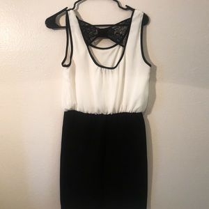 BCX Back & White Bowed Business Dress